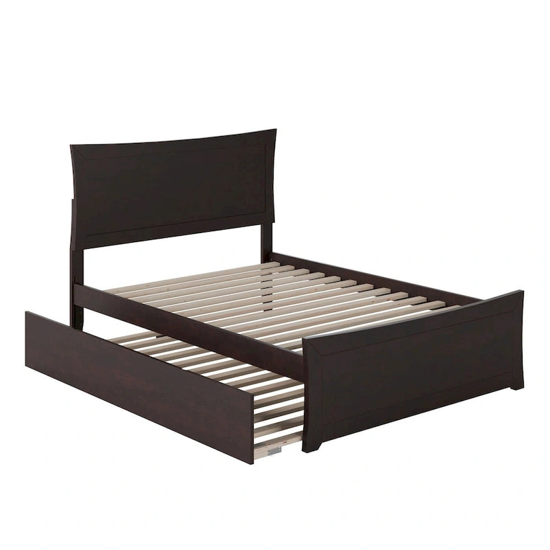 Letto a piattaforma con pediera coordinata e letto estraibile