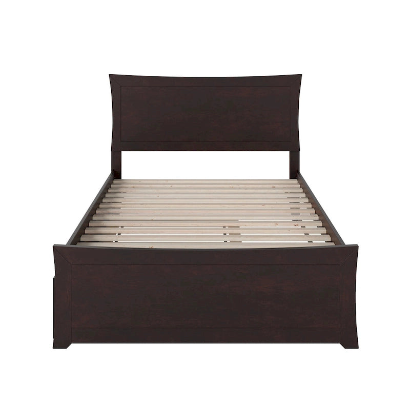 Letto a piattaforma con pediera coordinata e letto estraibile