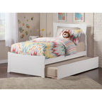 Letto a piattaforma con pediera coordinata e letto estraibile