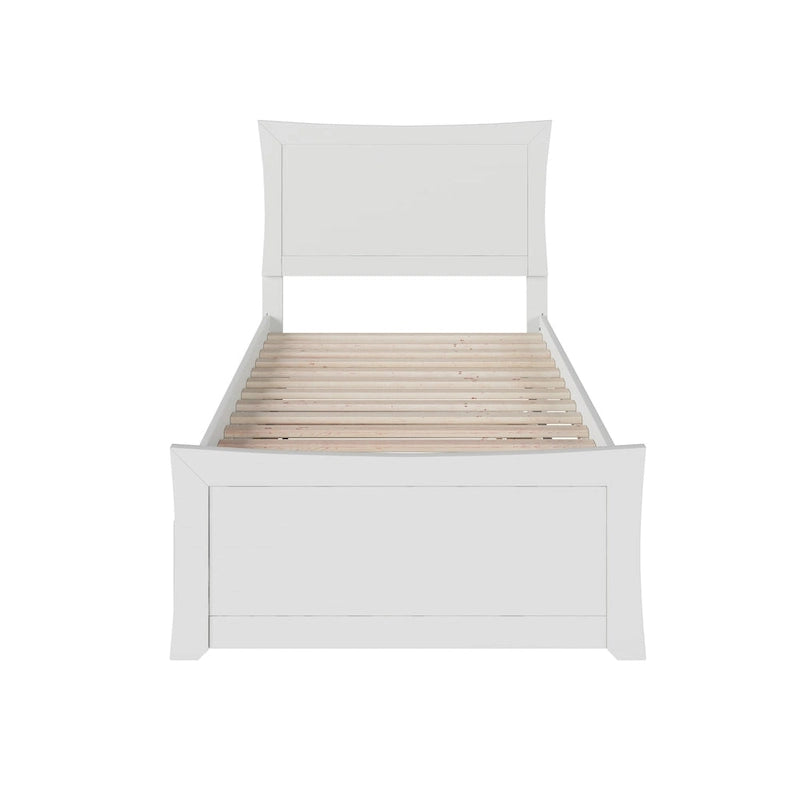 Letto a piattaforma con pediera coordinata e letto estraibile