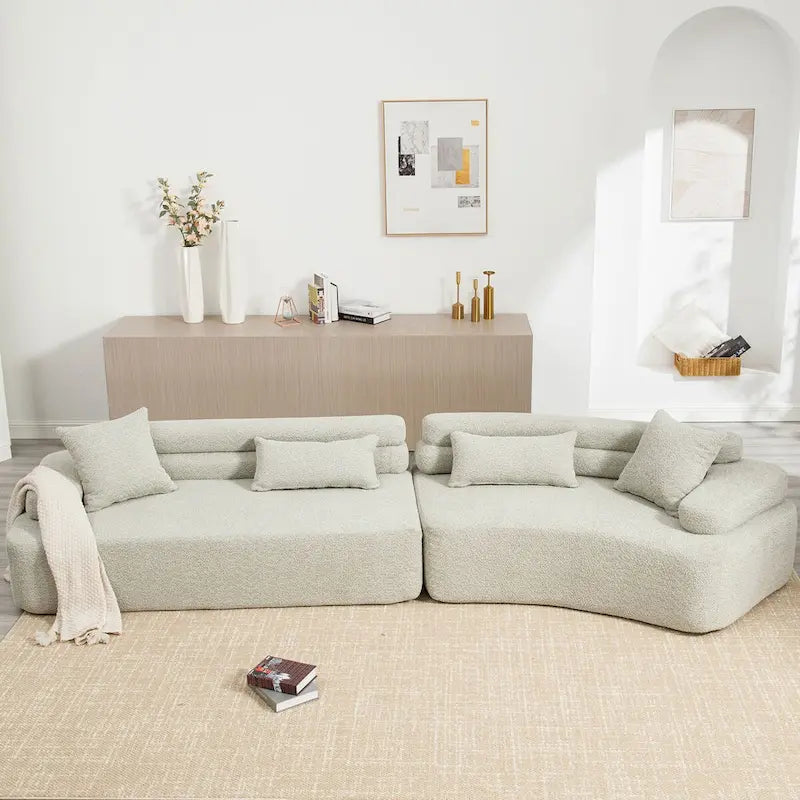 Divano Sezionale Moderno a 4 Posti in Bouclé con 4 Cuscini
